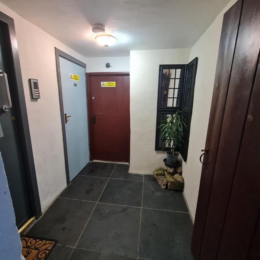 Ulverston Town Centre Flat Exterior photo